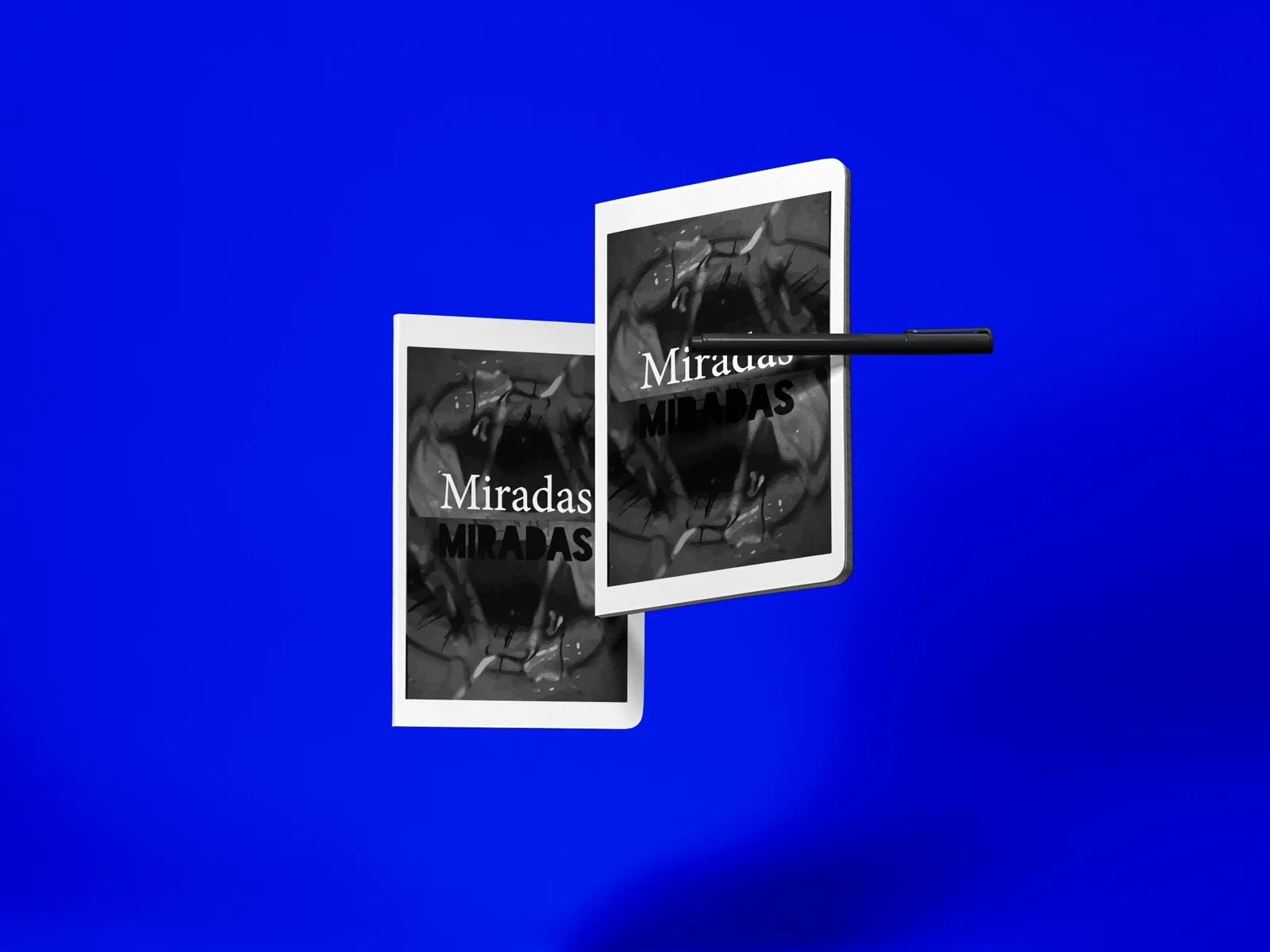 La portada de Miradas, impresa y en pantalla, sobre un fondo azul