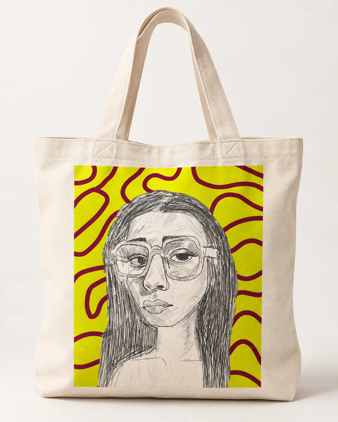Bolsa de tela con un retrato sobre un fondo amarillo de líneas onduladas